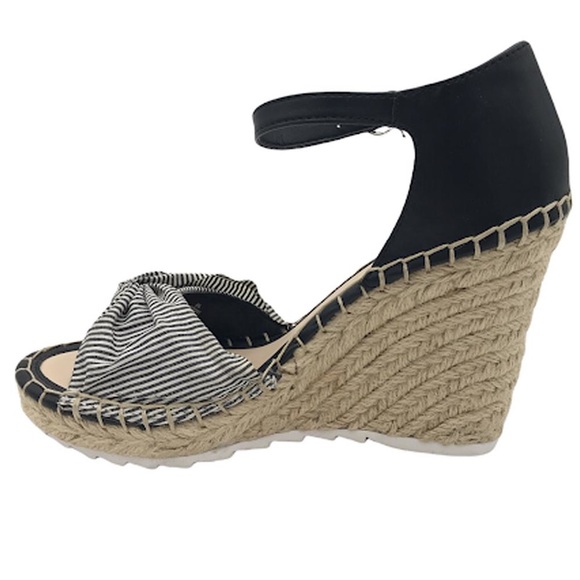Marc Fisher Open-Toe Espadrille Wedges Karli NWOT - Picture 4 of 5